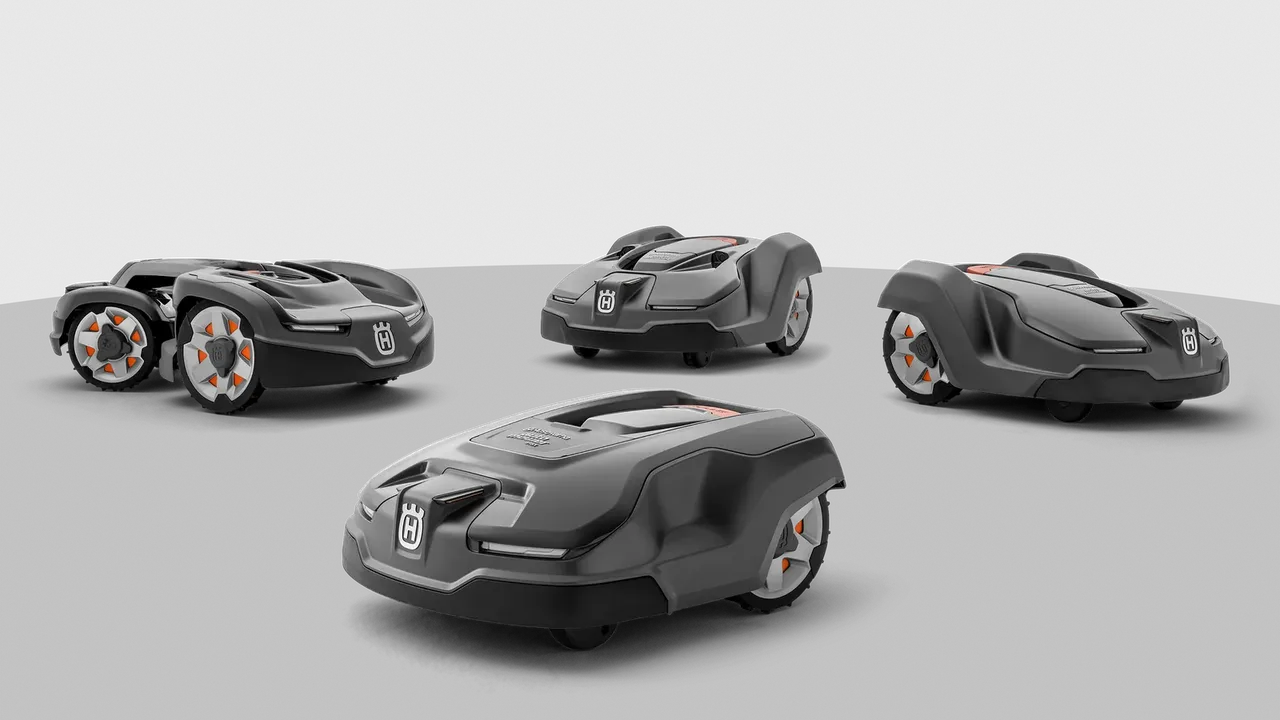 Модельний ряд роботів-газонокосарок Husqvarna Automower у студії
